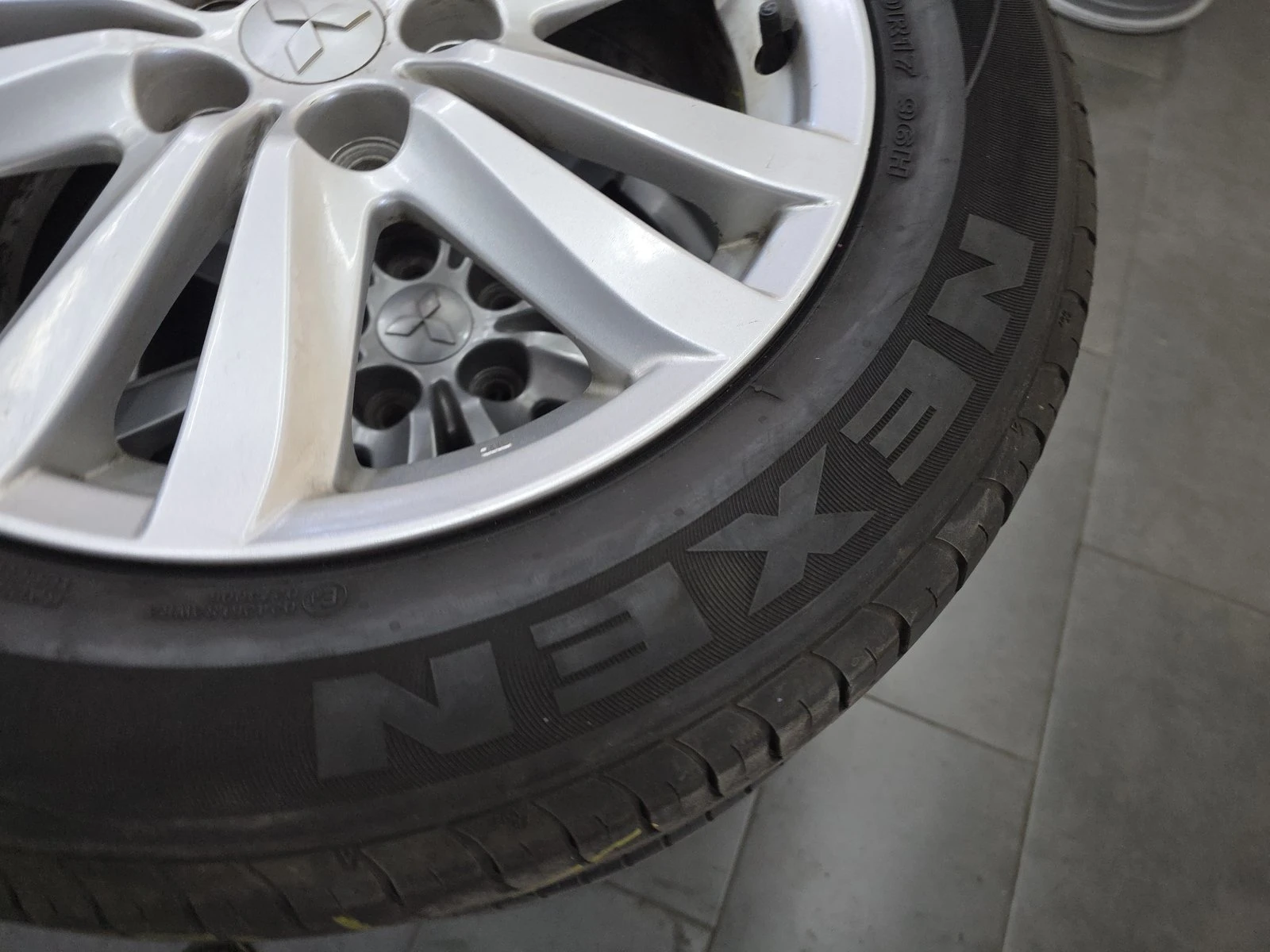 Гуми Летни 215/60R17, снимка 12 - Гуми и джанти - 56731040