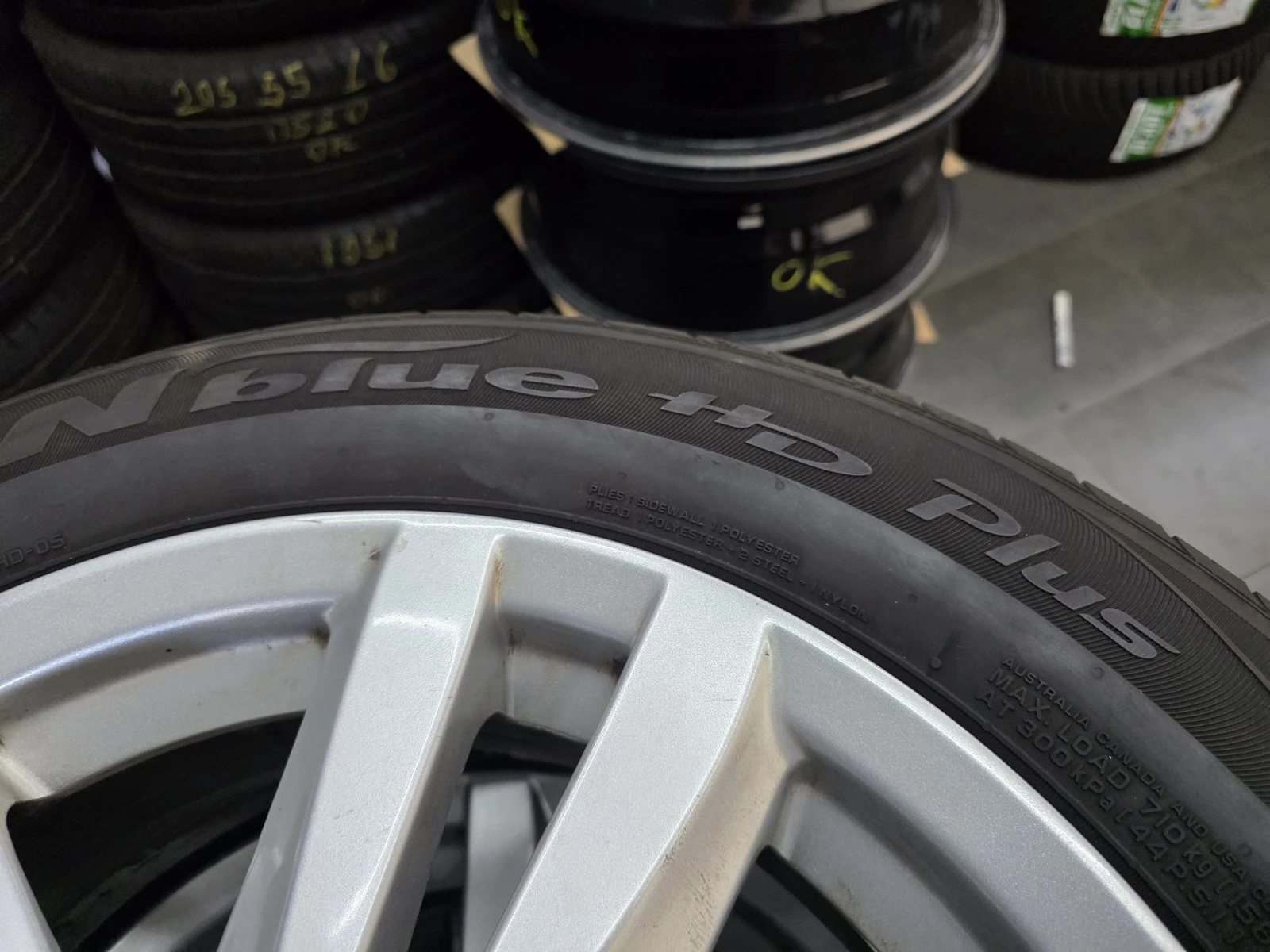 Гуми Летни 215/60R17, снимка 8 - Гуми и джанти - 56731040