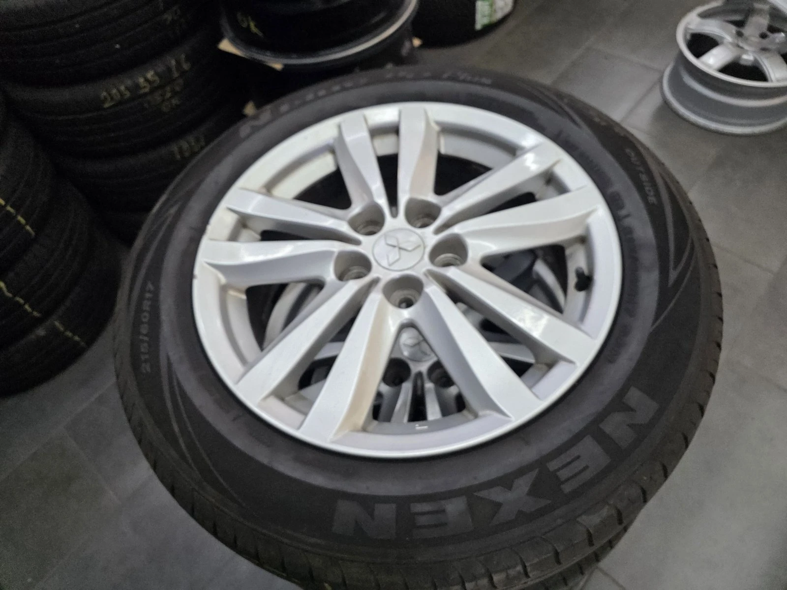 Гуми Летни 215/60R17, снимка 11 - Гуми и джанти - 56731040