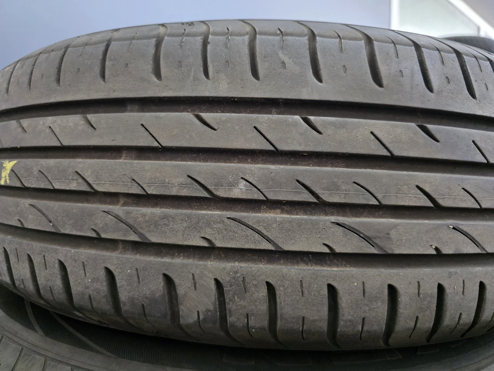 Гуми Летни 215/60R17