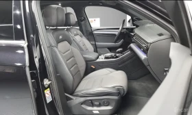 VW Touareg 4.0 V8 TDI / R-line / 360 КАМЕРИ / ПАНОРАМА / FULL, снимка 13