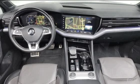 VW Touareg 4.0 V8 TDI / R-line / 360 КАМЕРИ / ПАНОРАМА / FULL, снимка 7