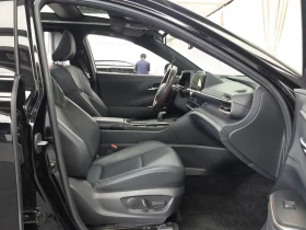 Toyota Crown 2.5 4WD HYBRID, снимка 11