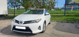 Toyota Auris D4D, снимка 2