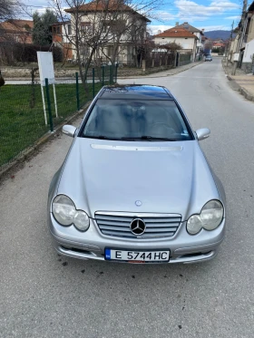 Mercedes-Benz C 200, снимка 2
