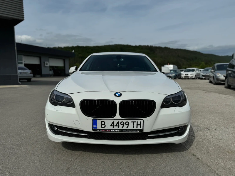 BMW 525 525d xDrive ОБСЛУЖЕНА, снимка 2 - Автомобили и джипове - 47579511