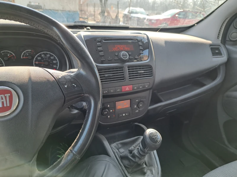 Fiat Doblo 1.6 мулти джет, снимка 17 - Автомобили и джипове - 48953407