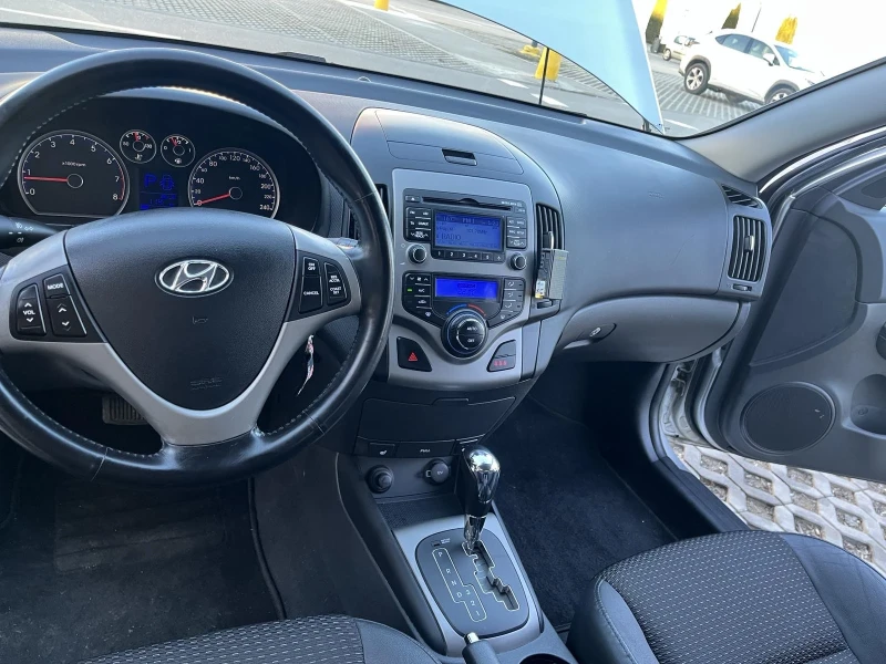 Hyundai I30, снимка 15 - Автомобили и джипове - 49424437