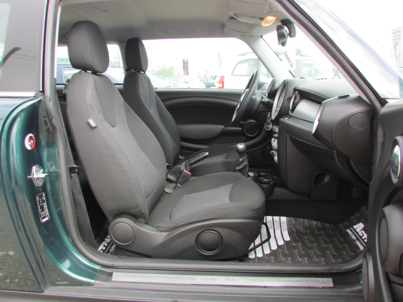 Mini Cooper 1.6D EURO4, снимка 9 - Автомобили и джипове - 50327685