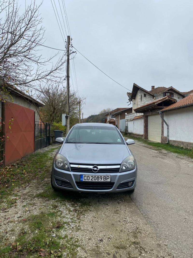 Opel Astra, снимка 2 - Автомобили и джипове - 52763267