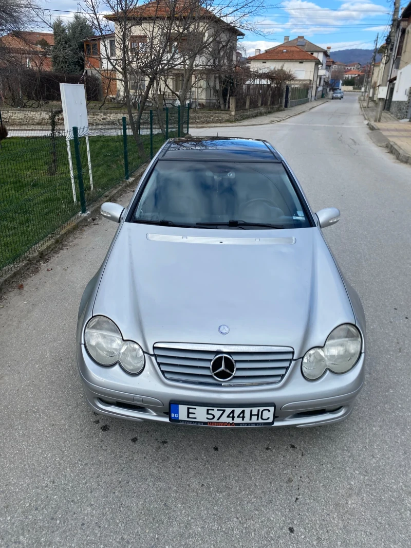 Mercedes-Benz C 200, снимка 2 - Автомобили и джипове - 52955656