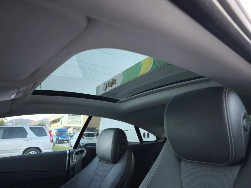 Mercedes-Benz E 220  SPORT SWAROVSKI FACE NEW !!!, снимка 9 - Автомобили и джипове - 53126215