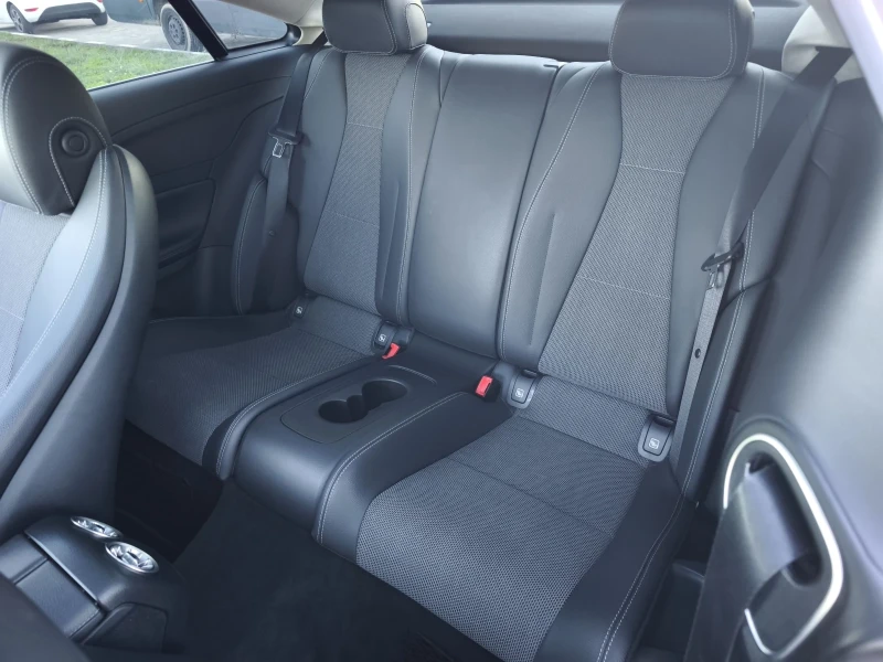 Mercedes-Benz E 220  SPORT SWAROVSKI FACE NEW !!!, снимка 10 - Автомобили и джипове - 53126215