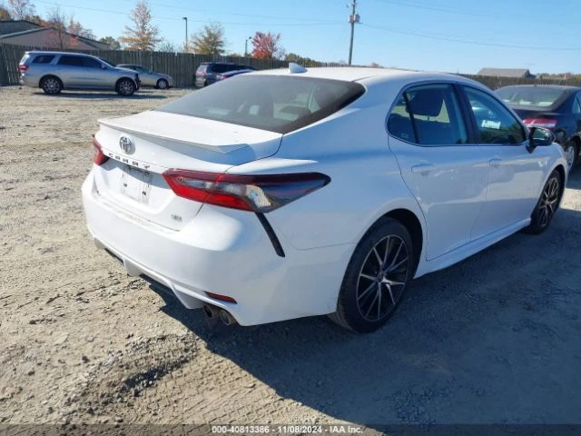 Toyota Camry SE - изображение 4