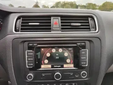 VW Jetta 2, 0 | Mobile.bg — изображение 17