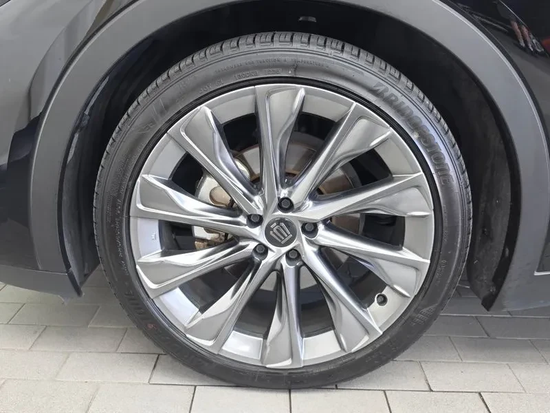 Toyota Crown 2.5 4WD HYBRID, снимка 5 - Автомобили и джипове - 56356731