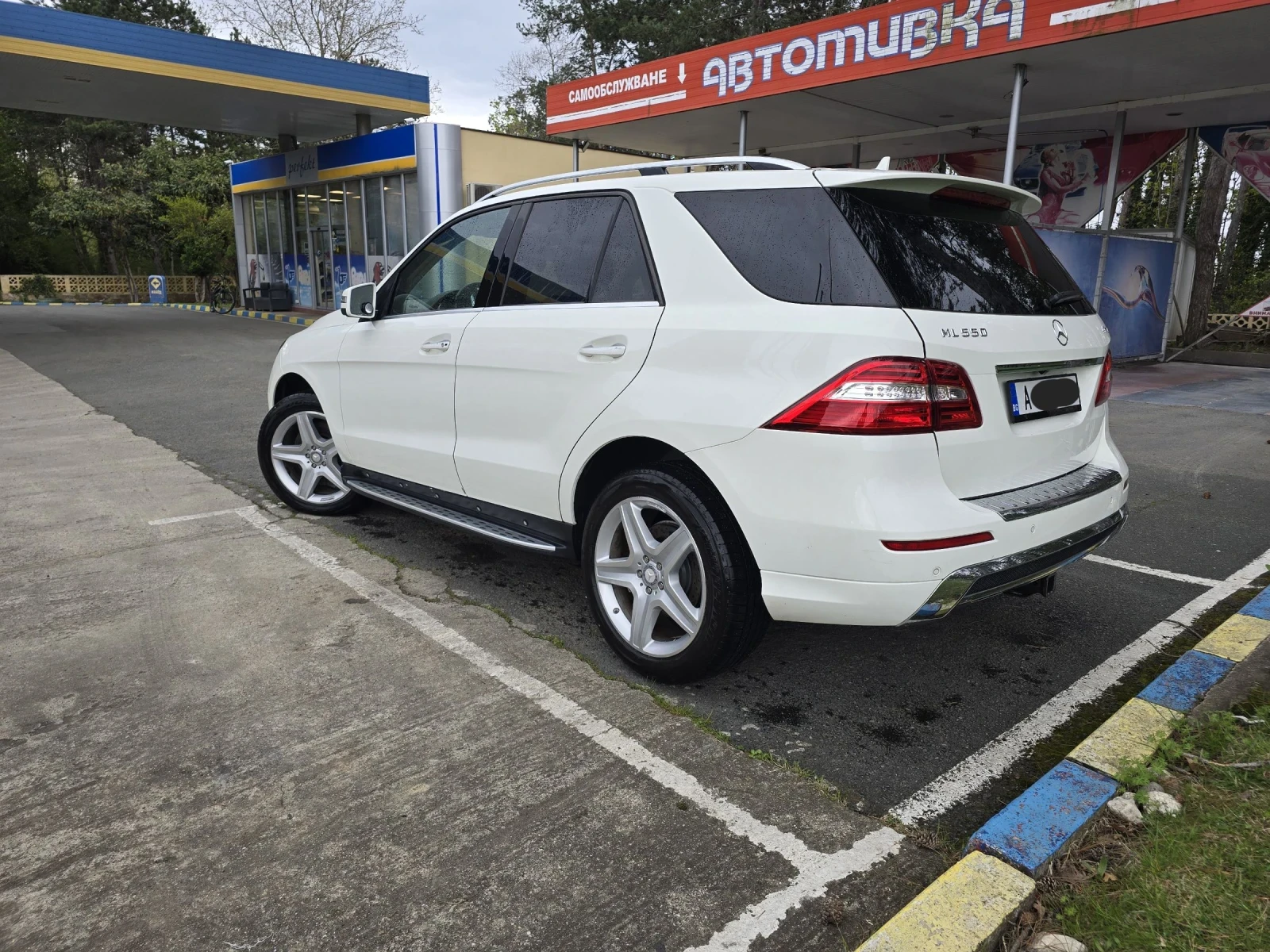 Mercedes-Benz ML 550  - изображение 5