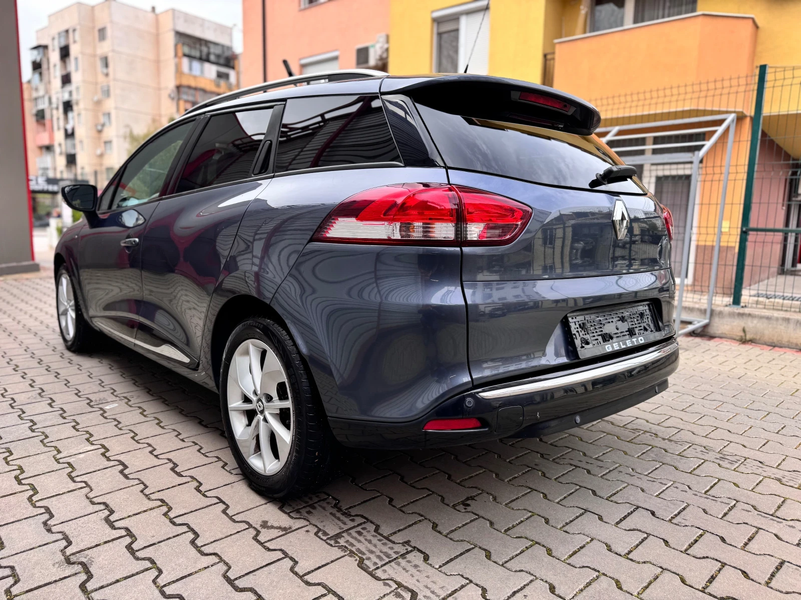 Renault Clio 1.2i limited - изображение 4