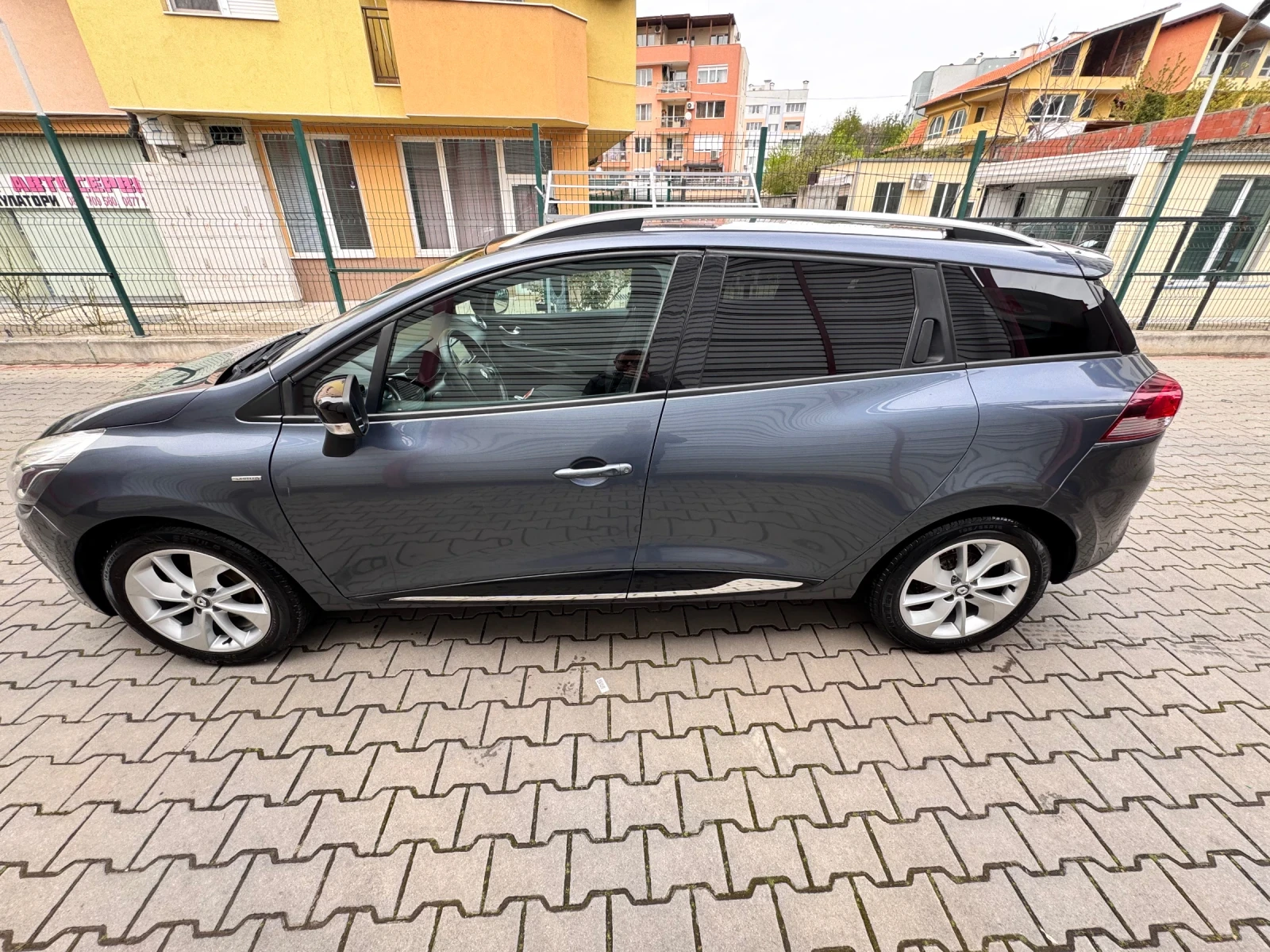 Renault Clio 1.2i limited - изображение 3