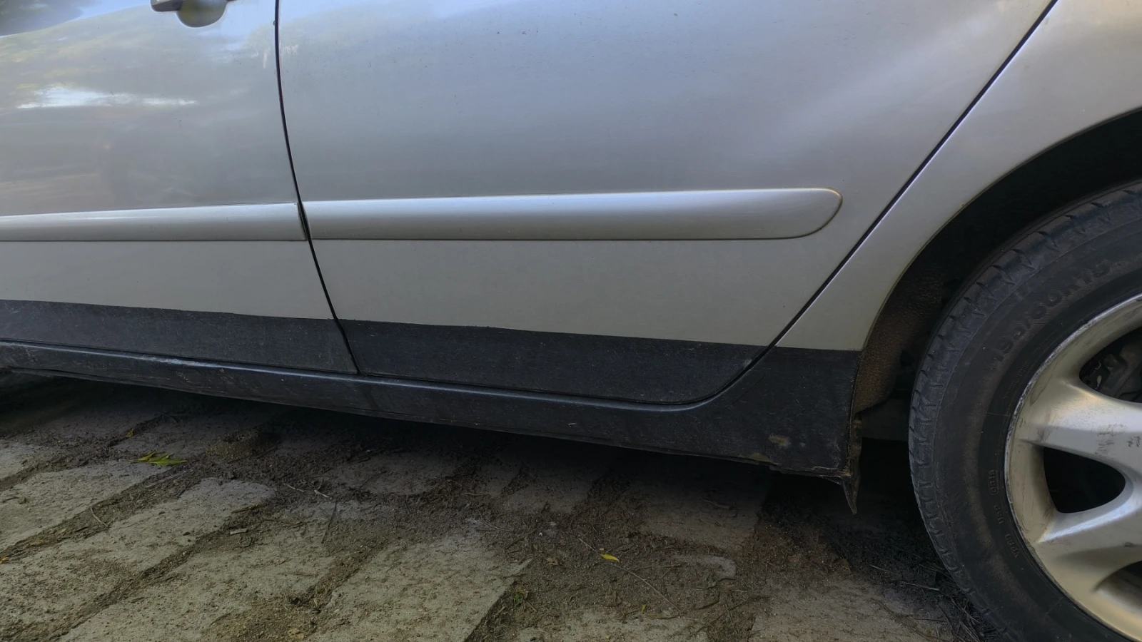 Toyota Corolla verso 2.0 - изображение 5