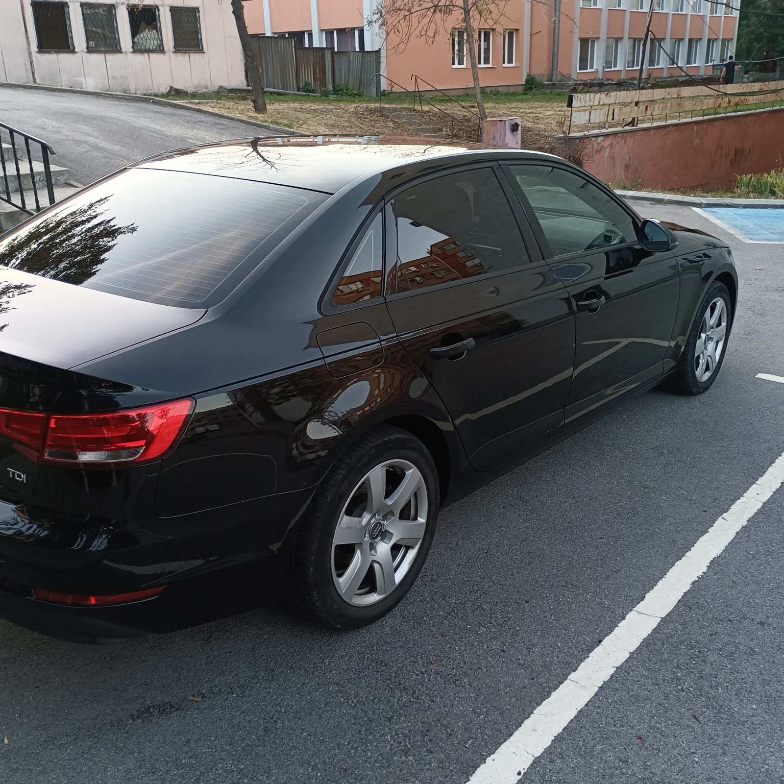 Audi A4  - изображение 5