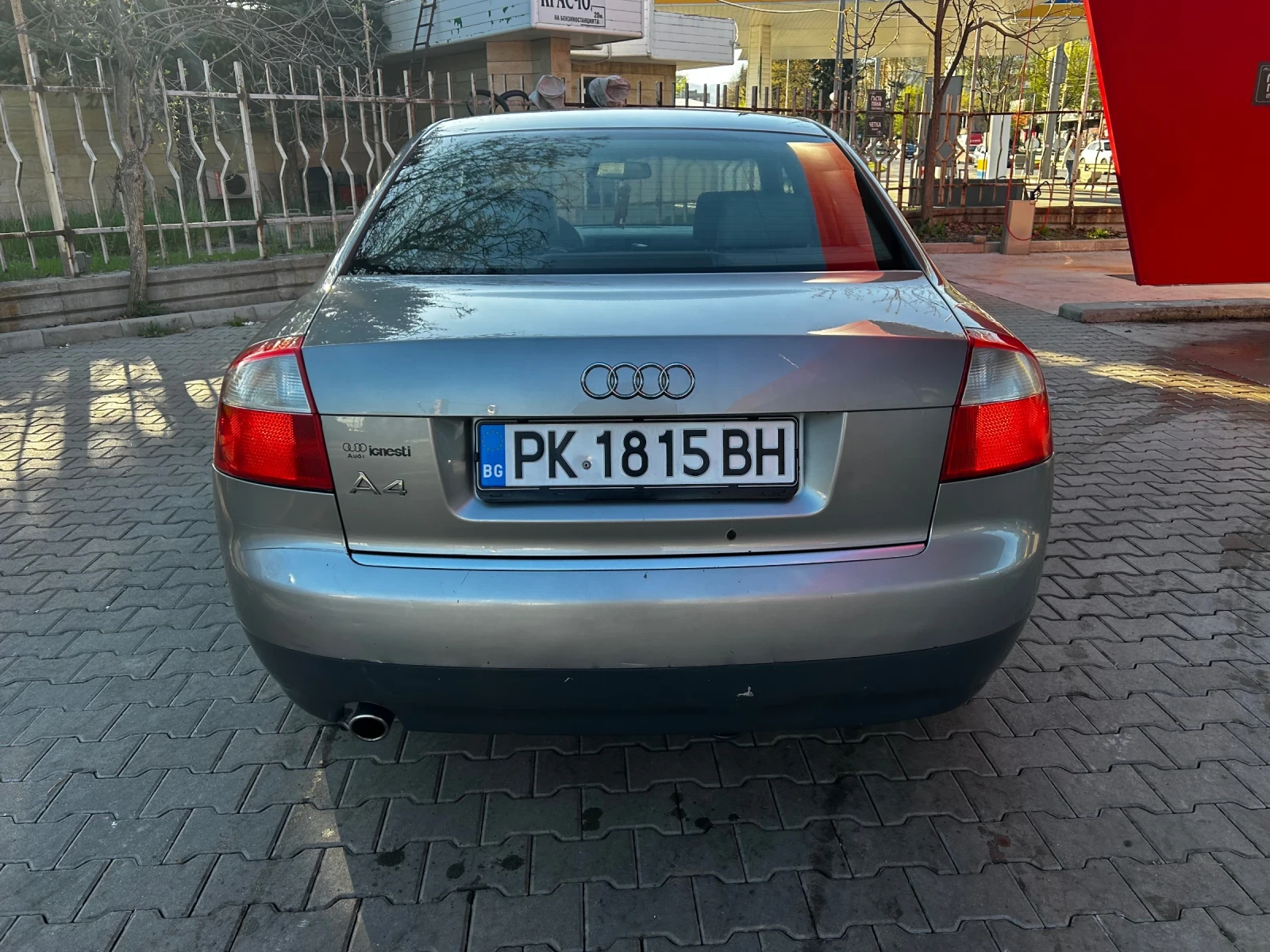 Audi A4 1.6 газ-бензин - изображение 4
