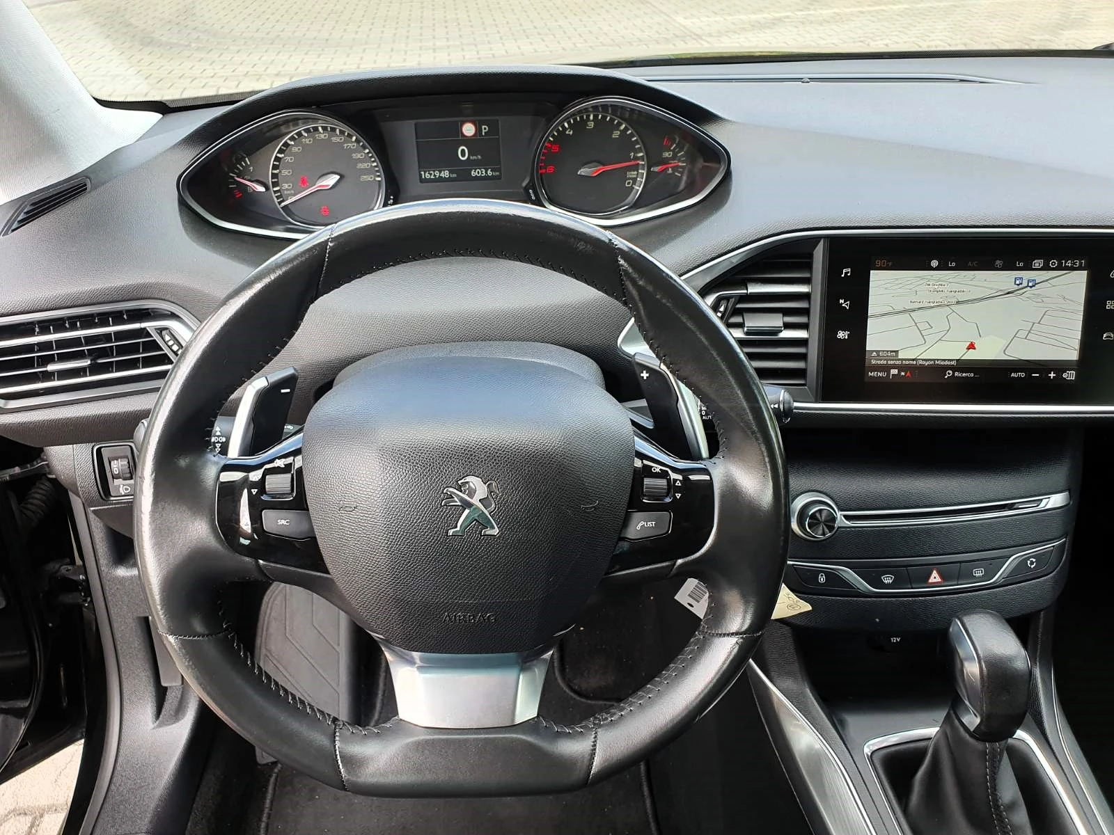 Peugeot 308 1.5HDI/130kc/Aвтоматик - изображение 8