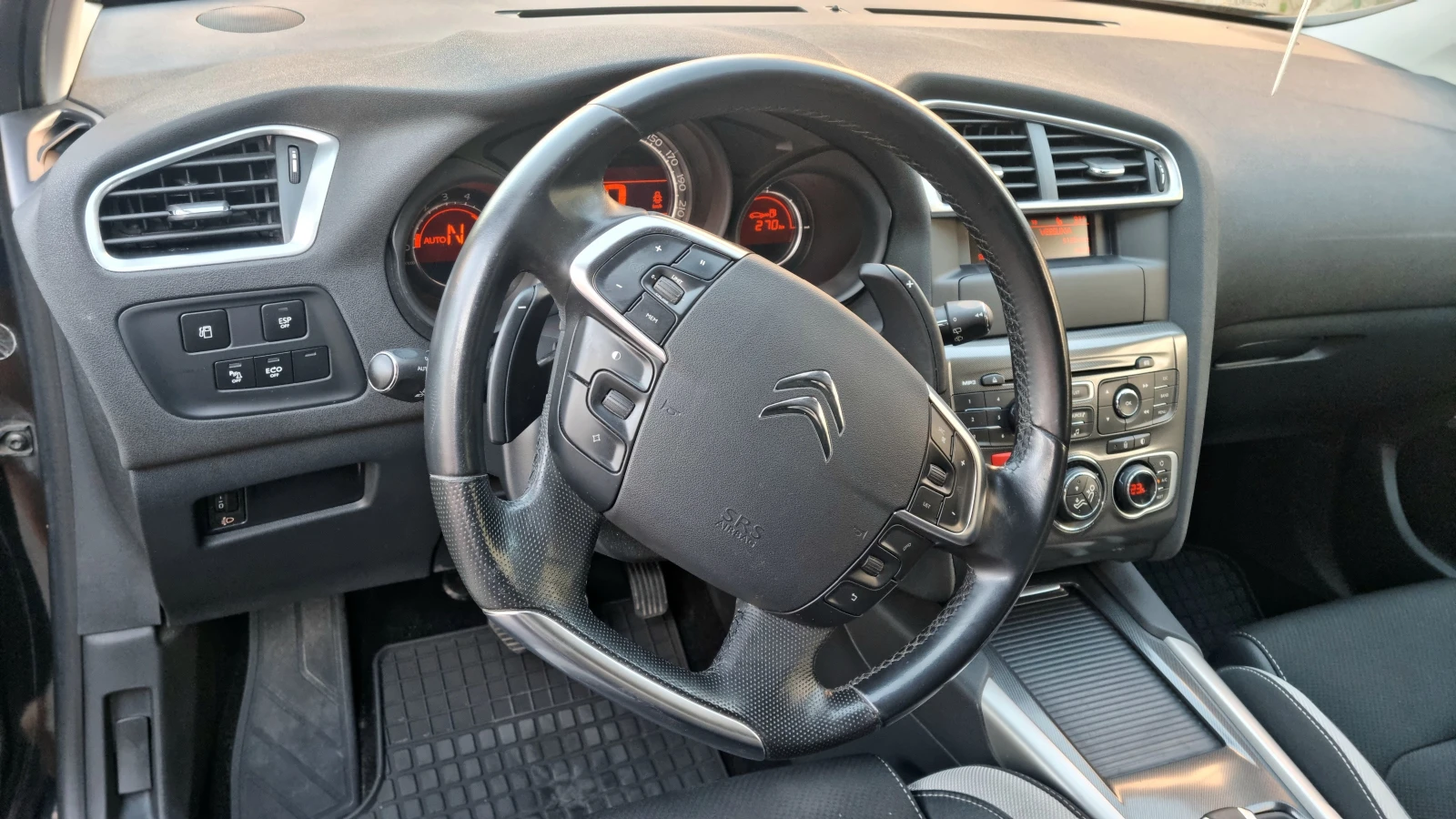 Citroen C4 1 6Е- HDI АВТОМАТИК - изображение 8