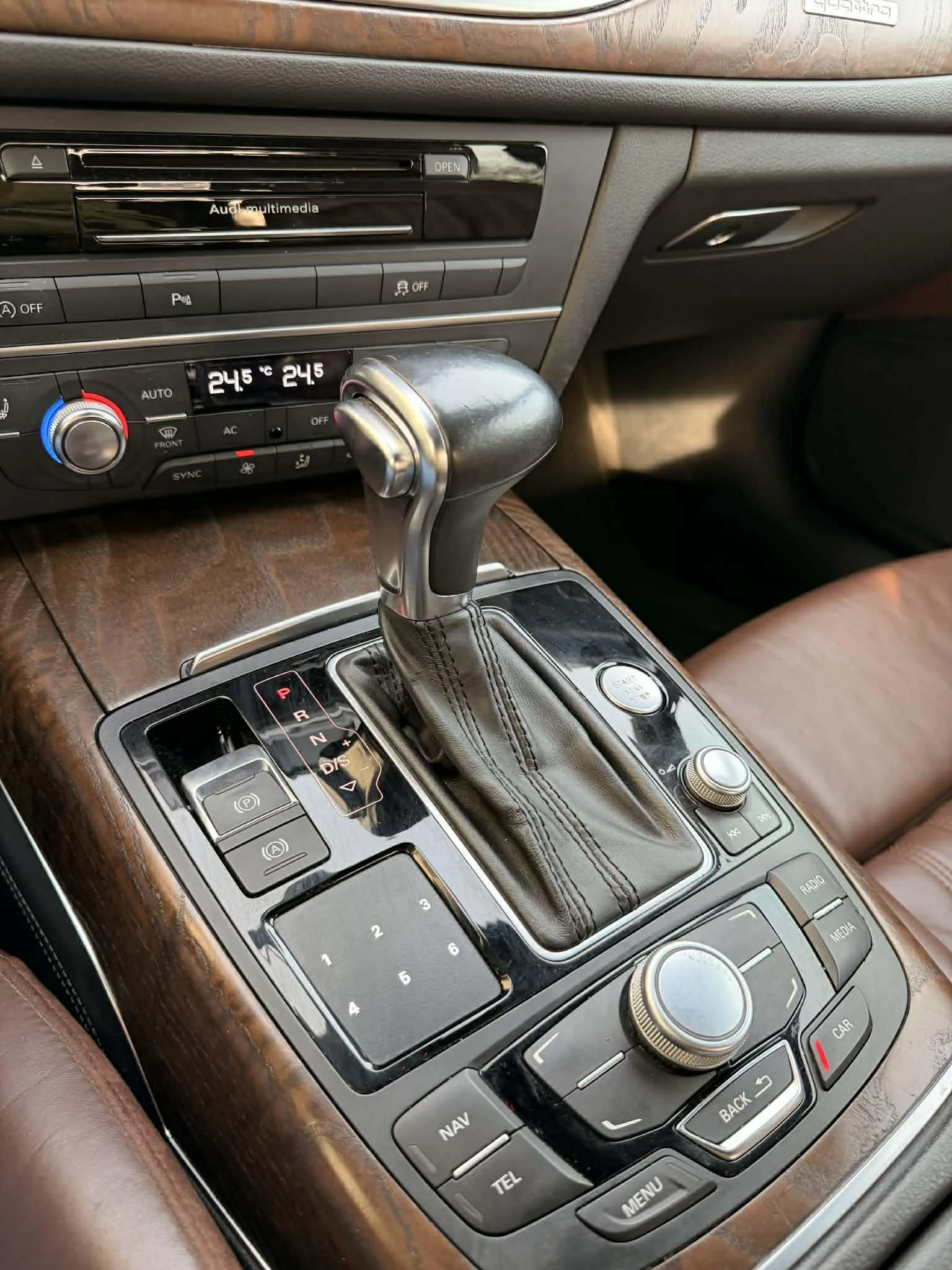 Audi A6, снимка 11 - Автомобили и джипове - 53894678