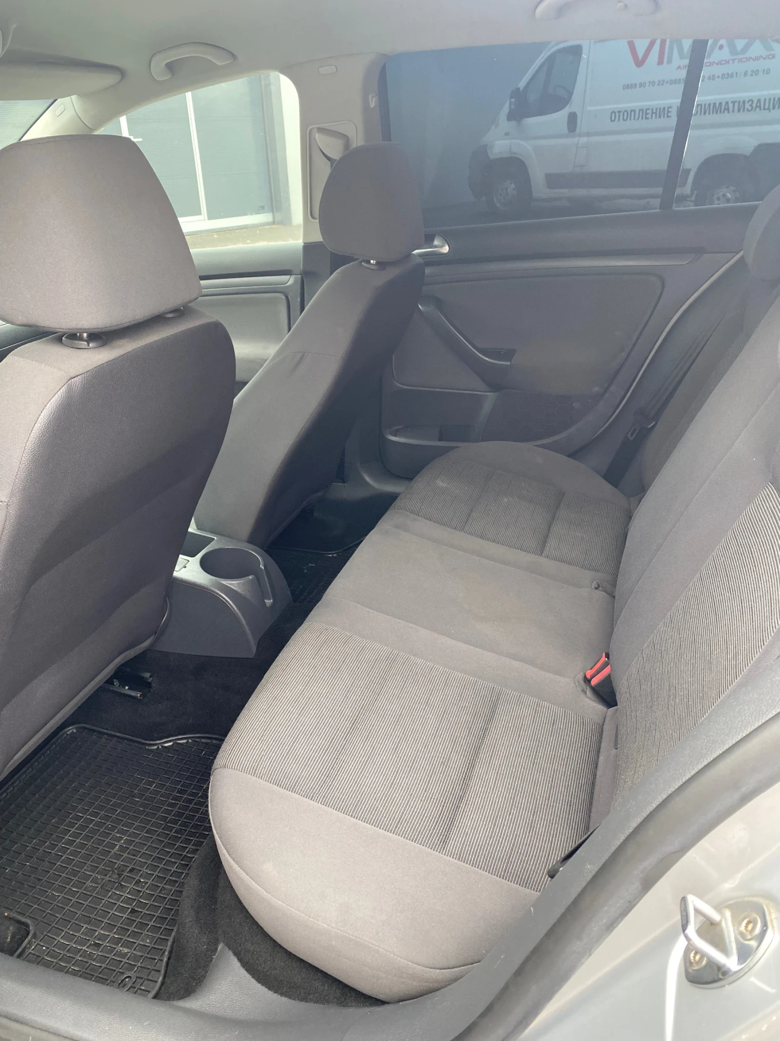 VW Golf, снимка 6 - Автомобили и джипове - 54008135