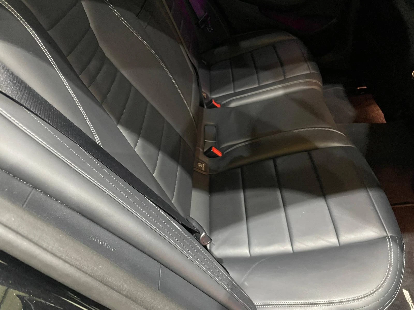 Mercedes-Benz E 220 D Facelift ! 4matic ! AMG Line !, снимка 12 - Автомобили и джипове - 54134093