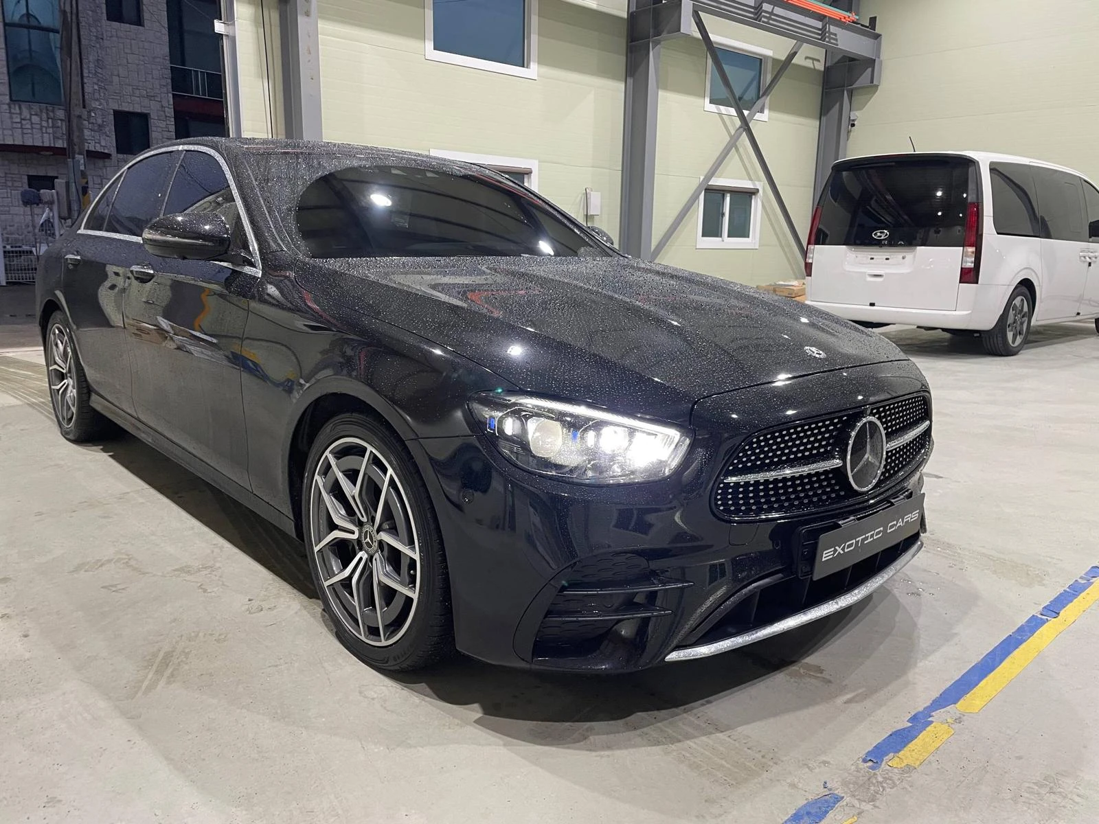 Mercedes-Benz E 220 D Facelift ! 4matic ! AMG Line !