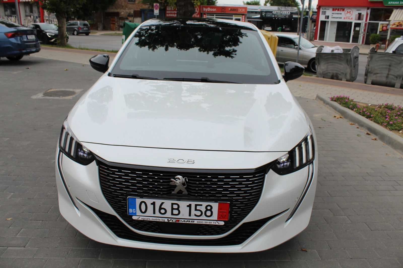 Peugeot 208 1.2I GT KAPARIRANA, снимка 8 - Автомобили и джипове - 55062654