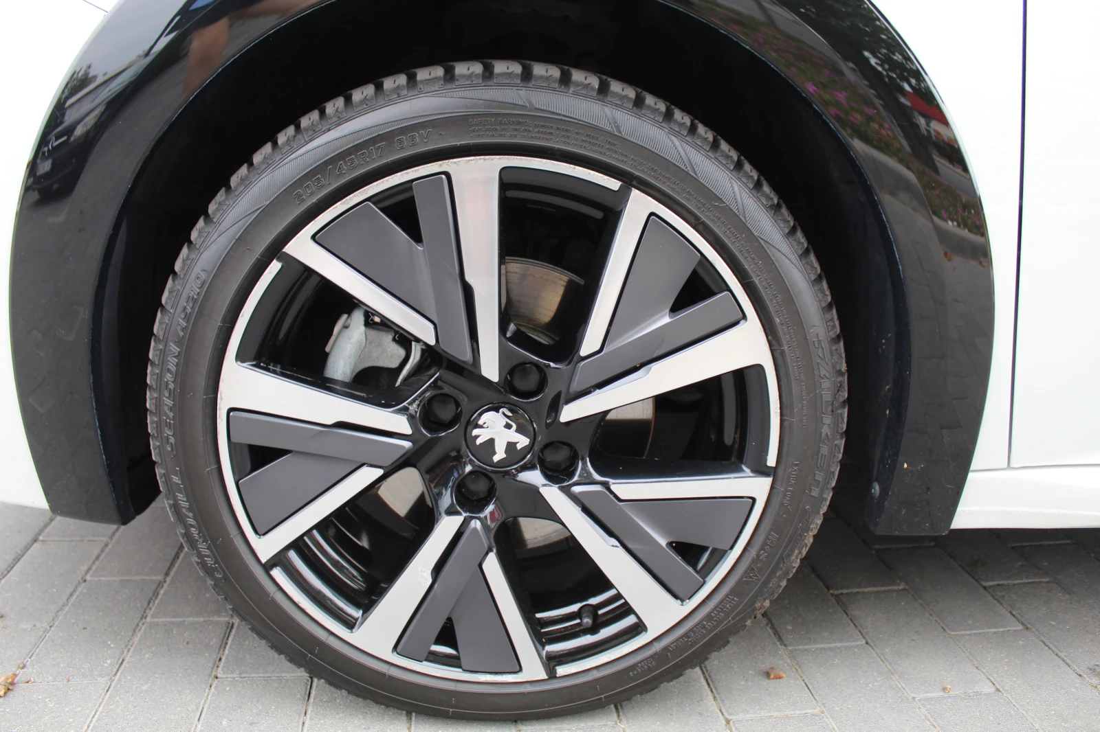 Peugeot 208 1.2I GT KAPARIRANA, снимка 5 - Автомобили и джипове - 55062654