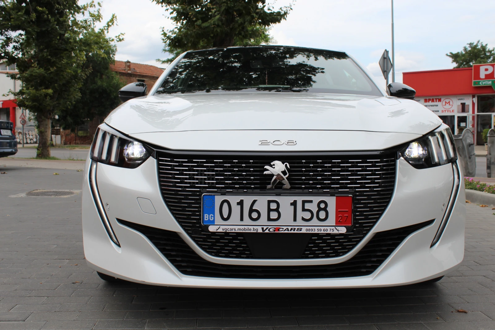Peugeot 208 1.2I GT KAPARIRANA, снимка 7 - Автомобили и джипове - 55062654