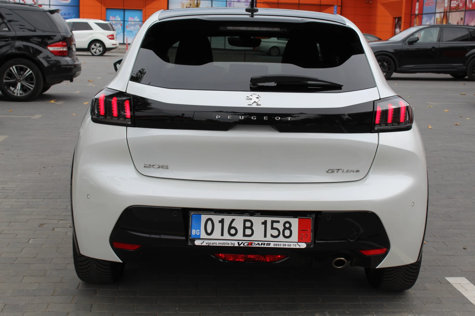 Peugeot 208 1.2I GT KAPARIRANA, снимка 10 - Автомобили и джипове - 55062654
