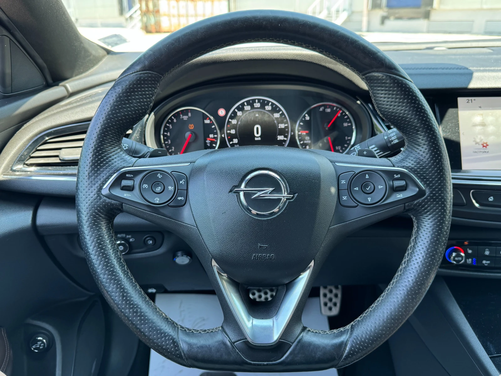 Opel Insignia Sports Tourer 2.0i 260 к.с./ГАРАНЦИЯ, снимка 12 - Автомобили и джипове - 55200620