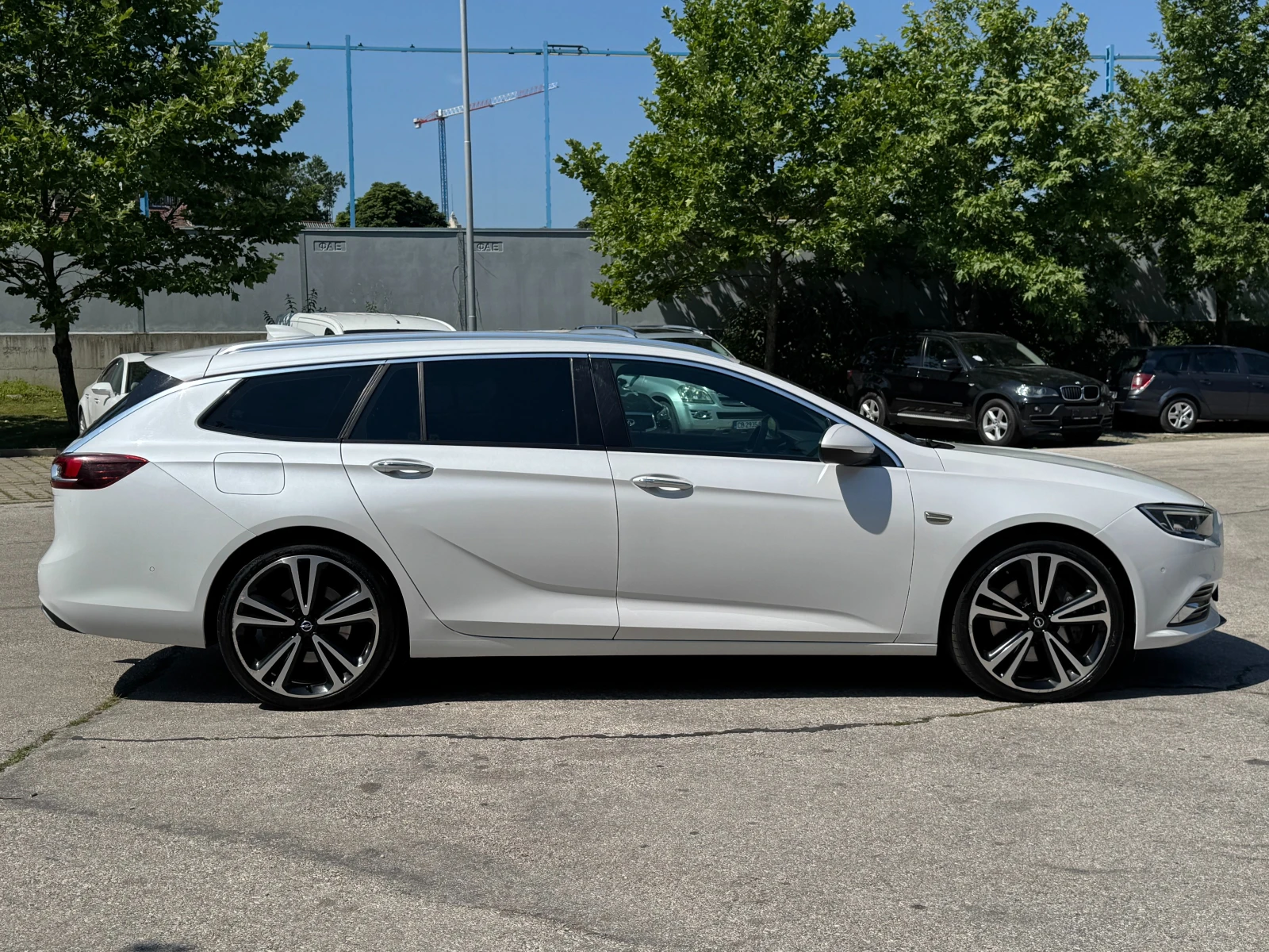 Opel Insignia Sports Tourer 2.0i 260 к.с./ГАРАНЦИЯ, снимка 6 - Автомобили и джипове - 55200620