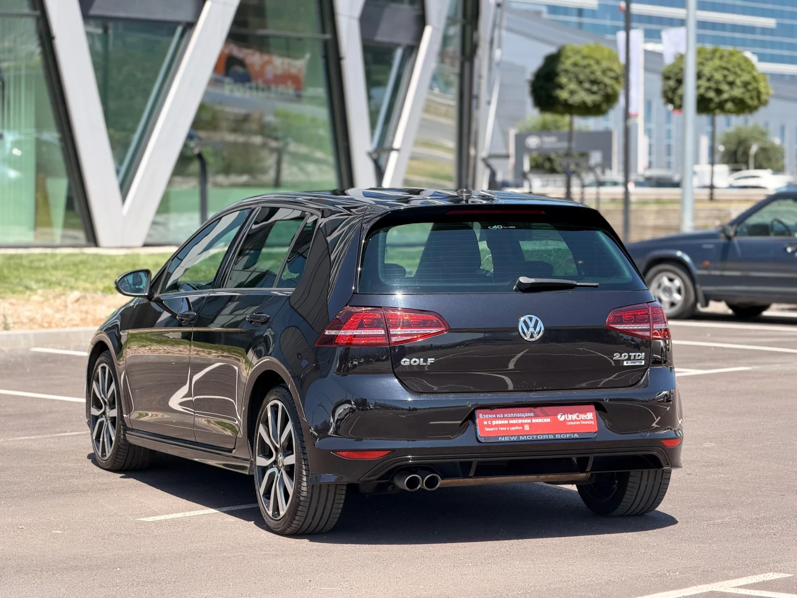 VW Golf 2.0TDi-R-Line-Юбилеен 152 брой от 400 , снимка 8 - Автомобили и джипове - 55333892
