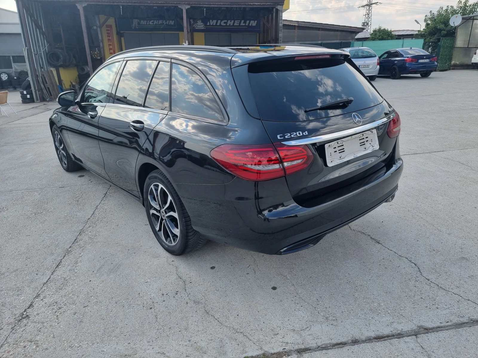 Mercedes-Benz C 220 Feislift, снимка 6 - Автомобили и джипове - 55589056