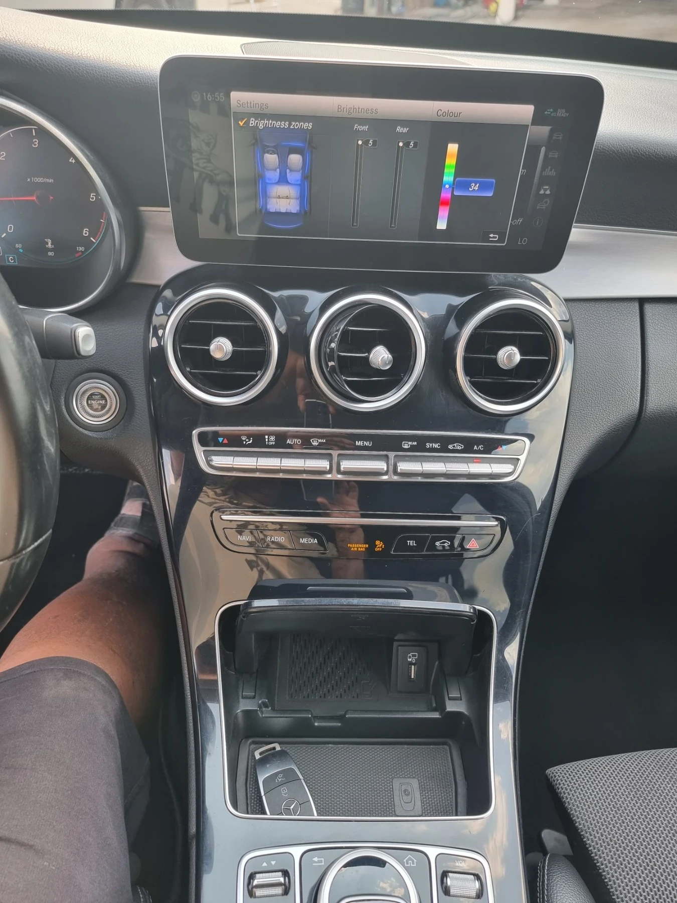Mercedes-Benz C 220 Feislift, снимка 13 - Автомобили и джипове - 55589056