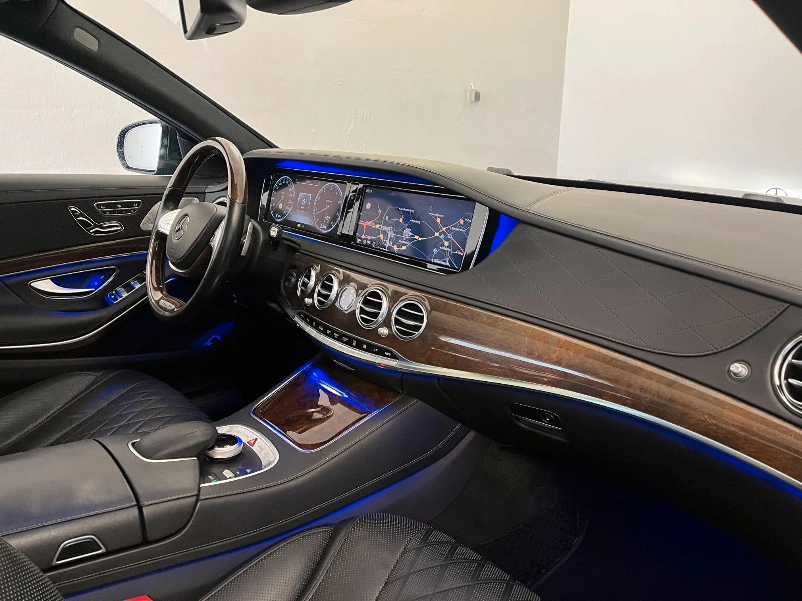 Mercedes-Benz S 500 4M* LANG* AMG* * FirstClas* FOND* 360 * Night* Pan, снимка 16 - Автомобили и джипове - 55924472