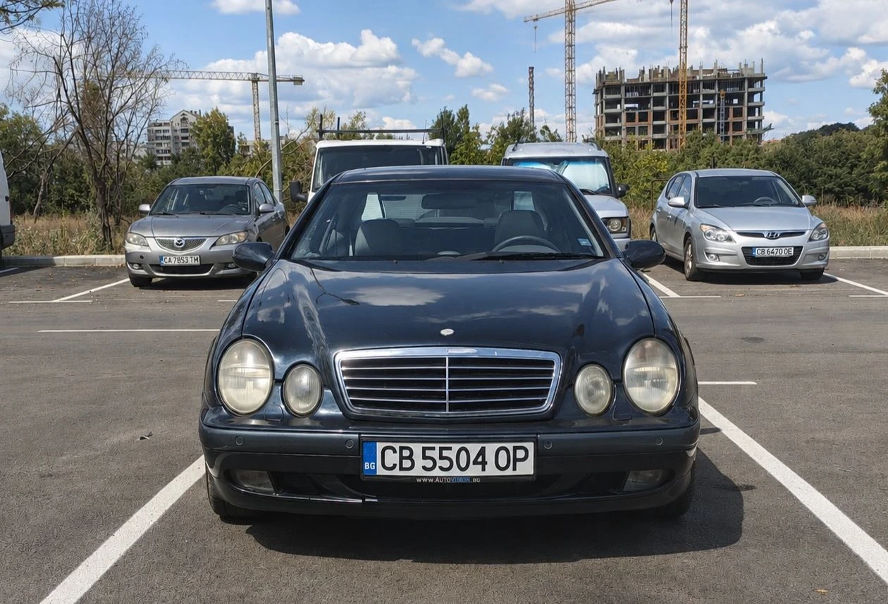 Mercedes-Benz CLK Sport, снимка 2 - Автомобили и джипове - 55960648