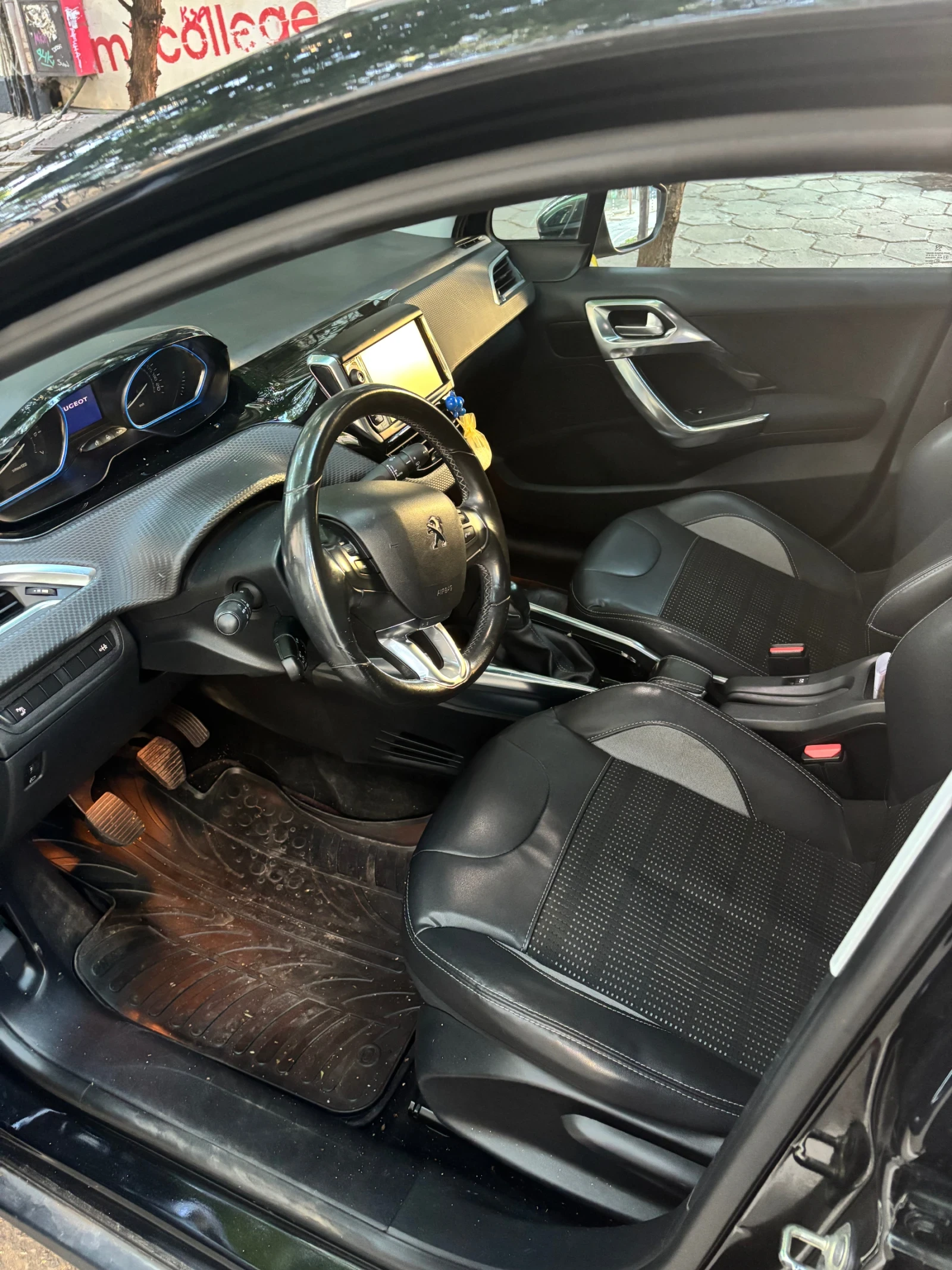 Peugeot 2008, снимка 6 - Автомобили и джипове - 55962727