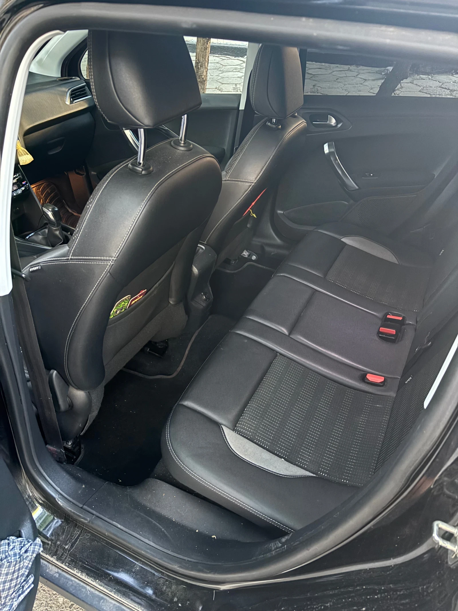 Peugeot 2008, снимка 7 - Автомобили и джипове - 55962727