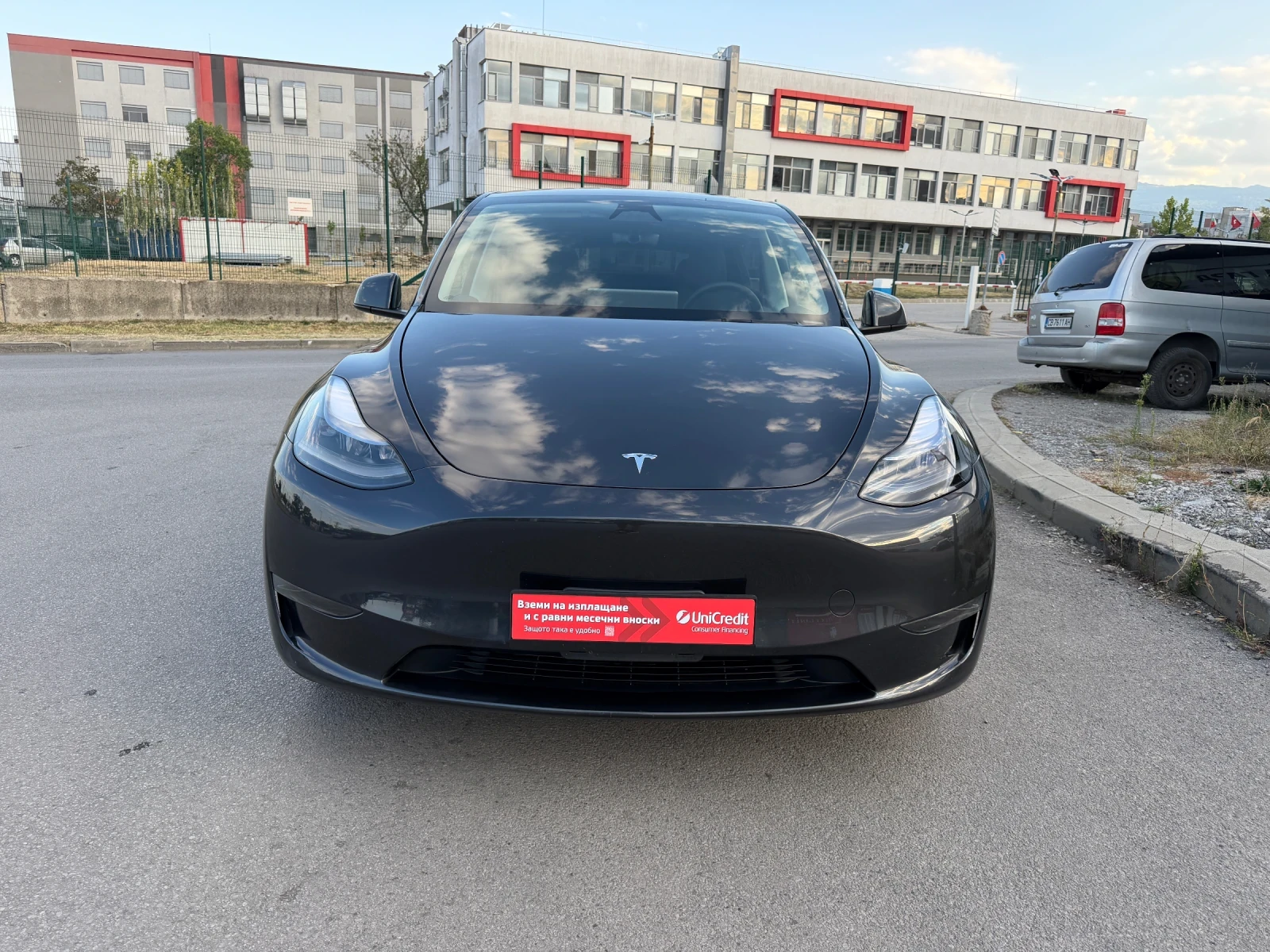 Tesla Model Y 2024 / LFP Батерия / 31280км  / Термопомпа, снимка 2 - Автомобили и джипове - 56132759