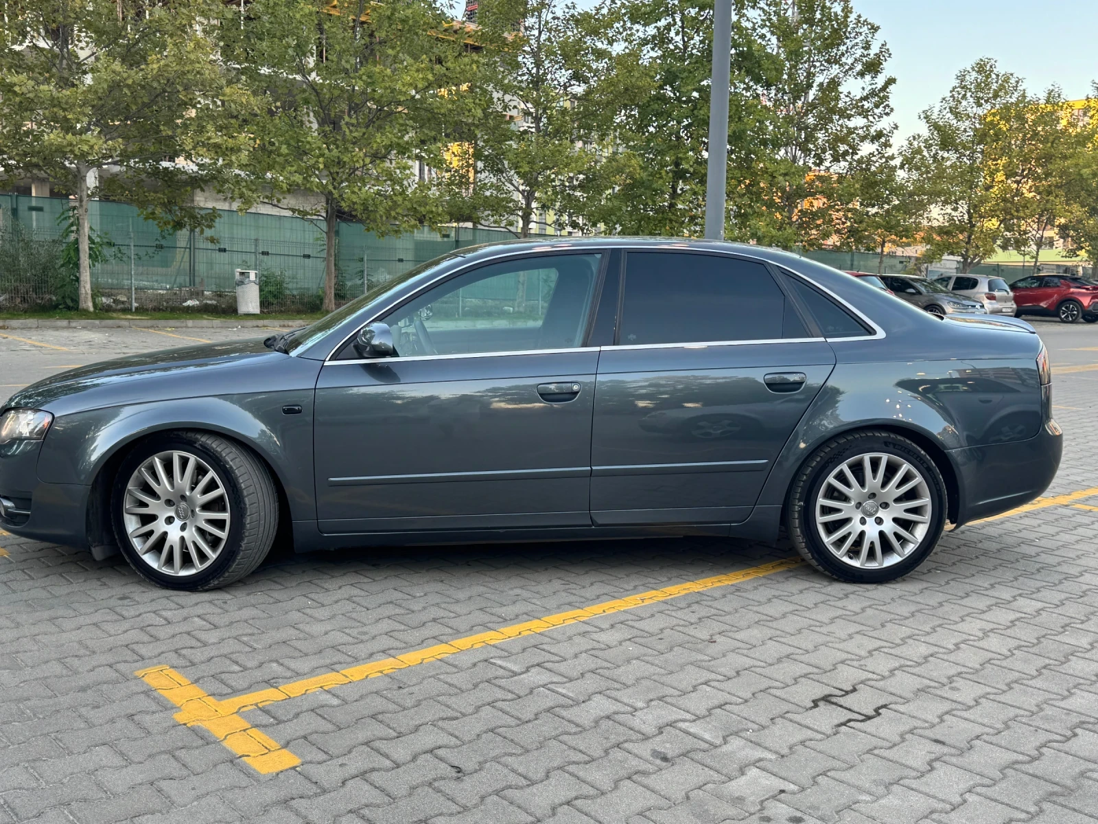 Audi A4 3.0D, снимка 3 - Автомобили и джипове - 56180467