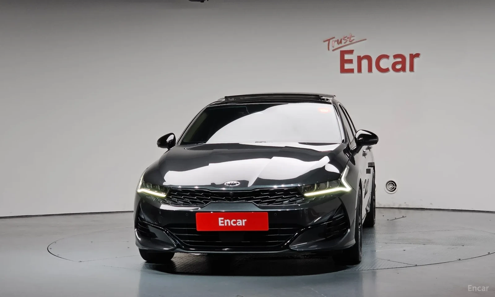 Kia K5 Signature\FULL EXTRI\360 Камери, снимка 3 - Автомобили и джипове - 56326578