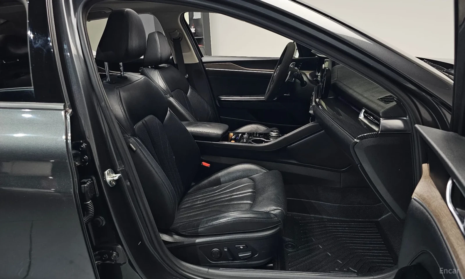 Kia K5 Signature\FULL EXTRI\360 Камери, снимка 12 - Автомобили и джипове - 56326578
