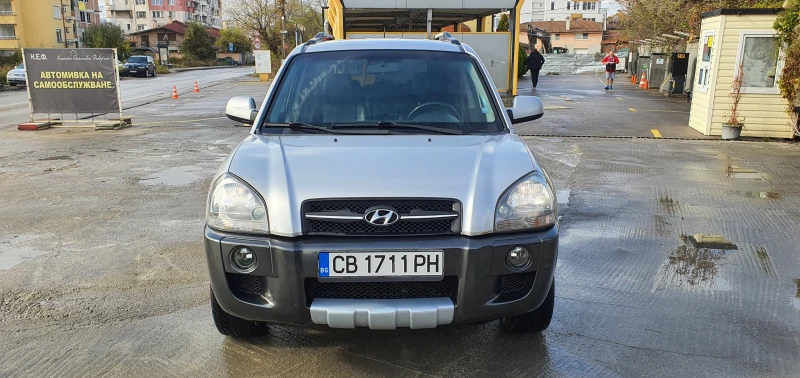 Hyundai Tucson 2.7 4WD, снимка 7 - Автомобили и джипове - 52366488